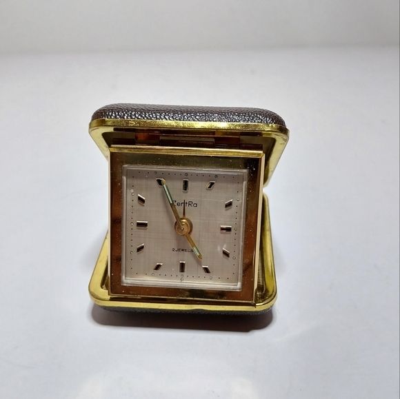 Zentra Vintage 2 Jewels Mechanical Wind Up Travel Alarm Clock working see pictur - Picture 1 of 8